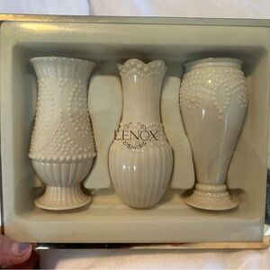 NIB Lenox Ivory Vase Trio - 5 inch beaded vases